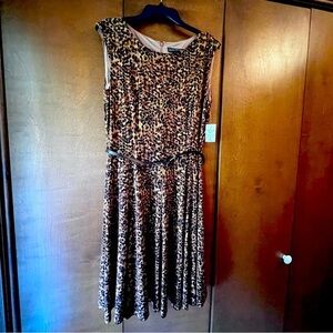 Jessica Howard Print Dress w/Belt NWT Sz 10  Brown, Black and Tan